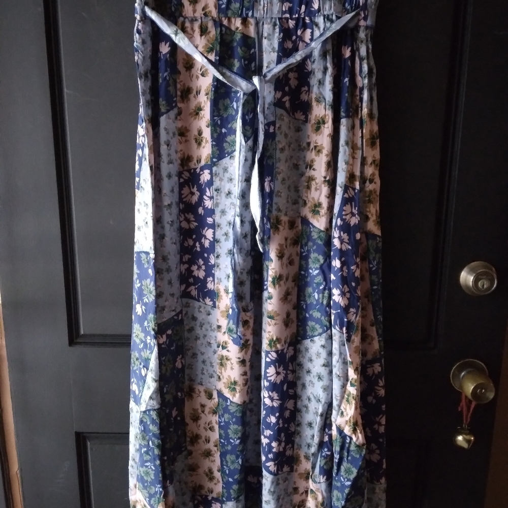 Skirt - Picture 2 of 6